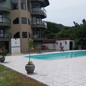 De 1 Com Vista Piscina E Casa de hóspedes